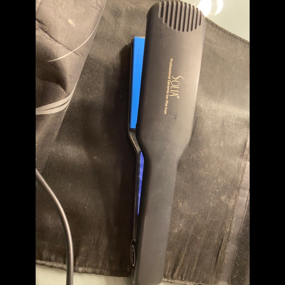 Flat iron
